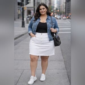 Jordache Sz18 White Denim Mini Skirt